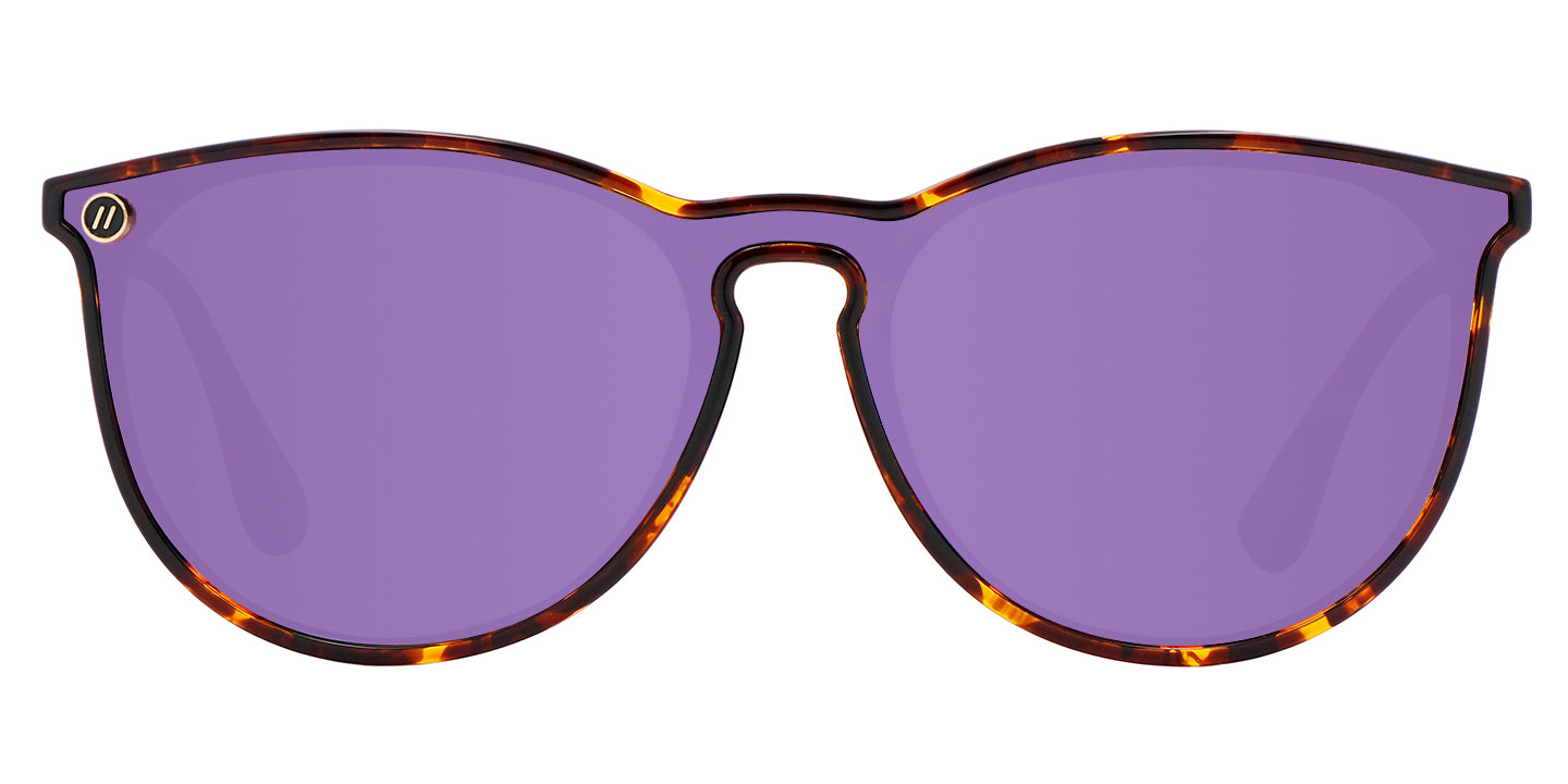 Alternative view of Flash Riley